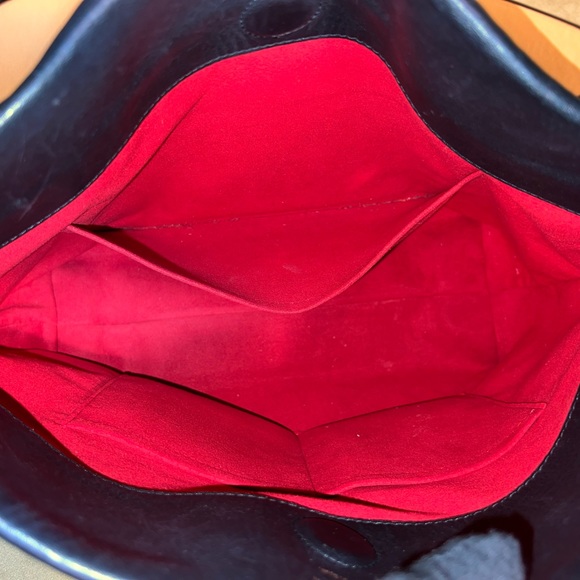 Louis Vuitton Tuileries Hobo - Picture 6 of 13